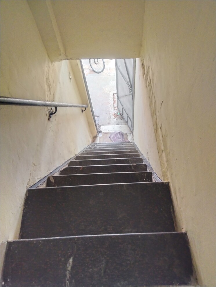 Room, powai 1 RK 230 Sq.Ft. Independent House In Powai Mumbai 9214105