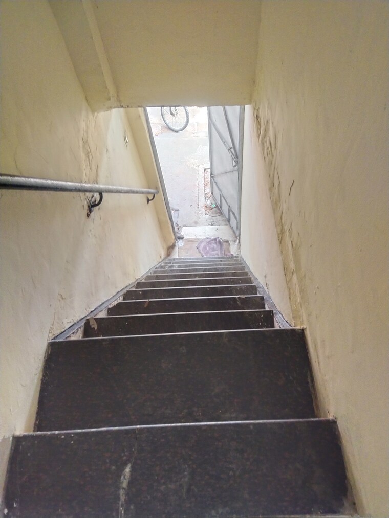 Room, powai 1 RK 230 Sq.Ft. Independent House In Powai Mumbai 9214105