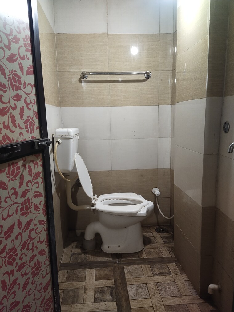 Bathroom, powai 1 Bedroom 358 Sq.Ft. Independent House In Powai Mumbai 9214110