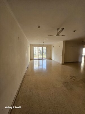 Room in 3.5 BHK Apartment at Mahindra Lifespaces Chloris, Sector 19 – for Rent