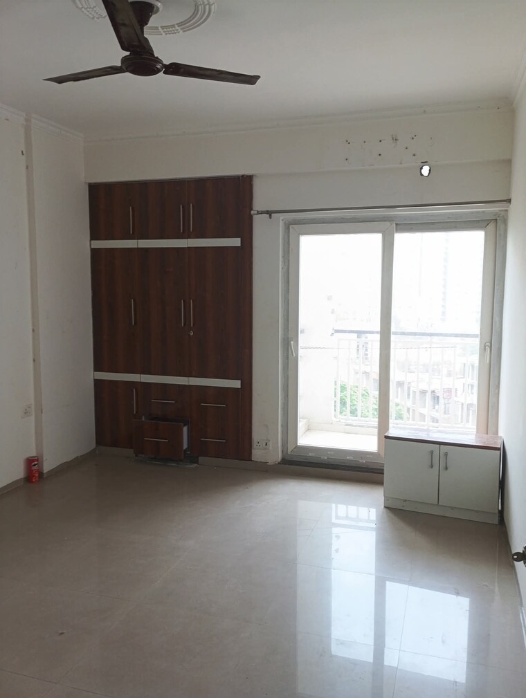Room, gaur-city-5th-avenue 2 Bedroom 910 Sq.Ft. Apartment In Sector 4 Greater Noida Greater Noida 9214153