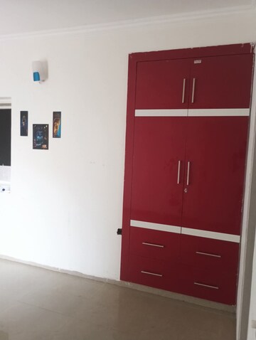 Furnished Amenities in 2 BHK Apartment at AIG Park Avenue, Sector 4 Greater Noida – for Rent