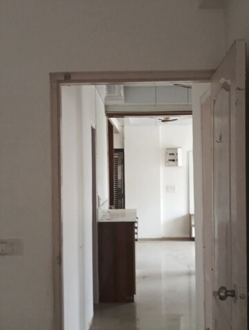 Building Lobby in 2 BHK Apartment at AIG Park Avenue, Sector 4 Greater Noida – for Rent