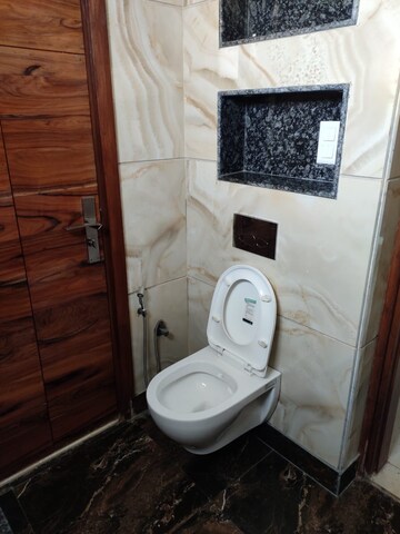 Attached Bathroom in 3 BHK Builder Floor at Shubh Niketan Apartments, Paschim Vihar – for Rent