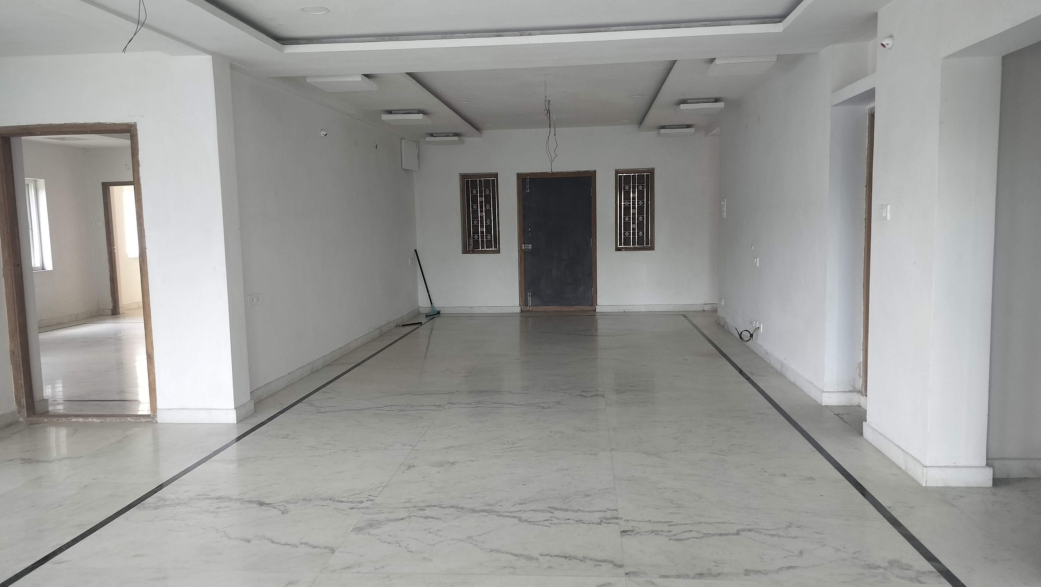 Office Space For Rent in Bnrjubli 