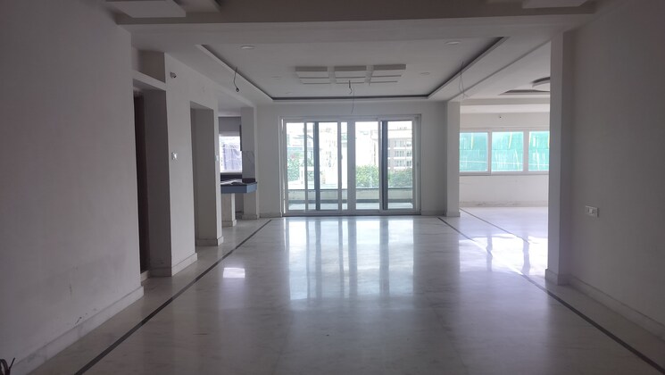 Room, jubilee hills Commercial Office Space 3600 Sq.Ft. In Jubilee Hills Hyderabad 9214161