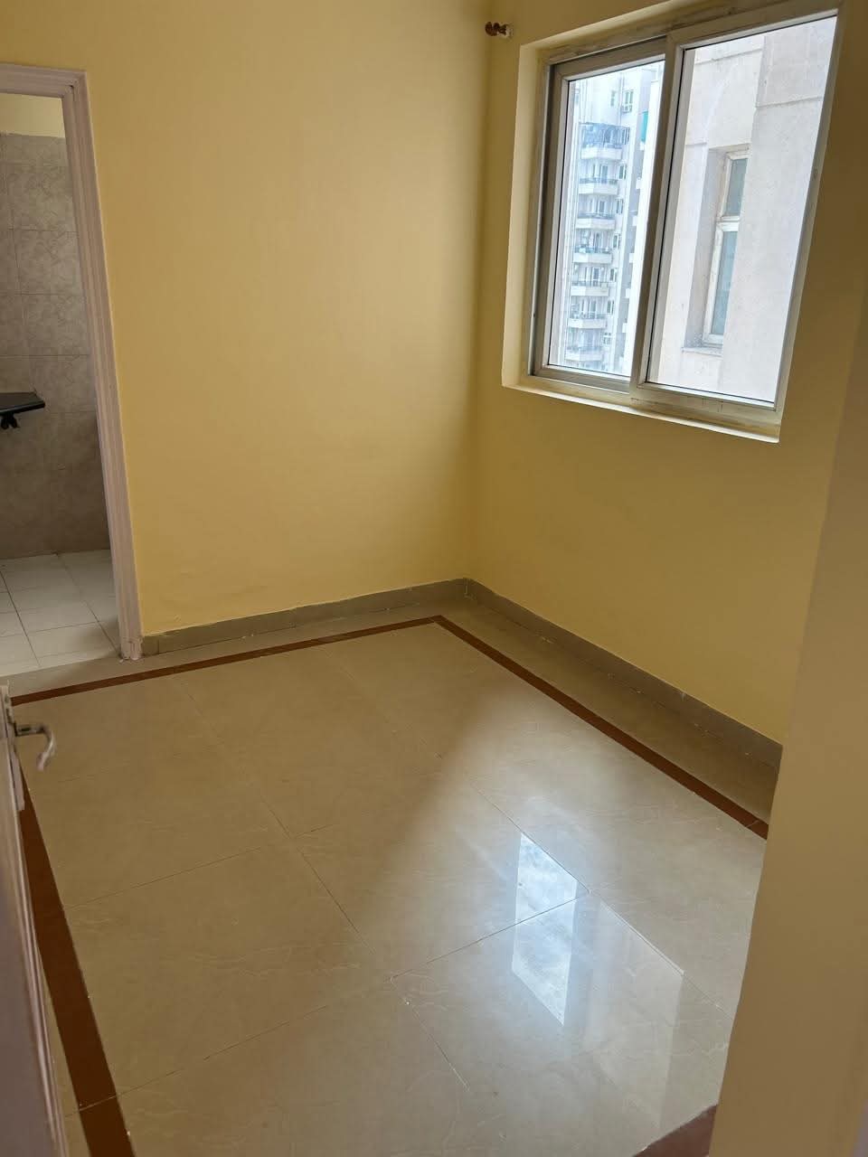 4 BHK + Servant Room 2337 Sq.Ft. Apartment in Orchid Petals