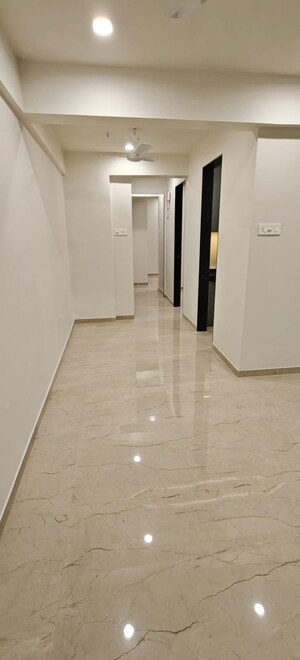 Room in 3 BHK Apartment at Golden Ferns Apartment, Bandra West – for Rent