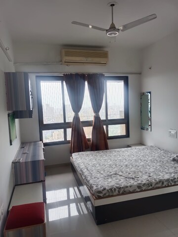 2 BHK Apartment For Rent in Group Seven Rushi Heights, Goregaon East
