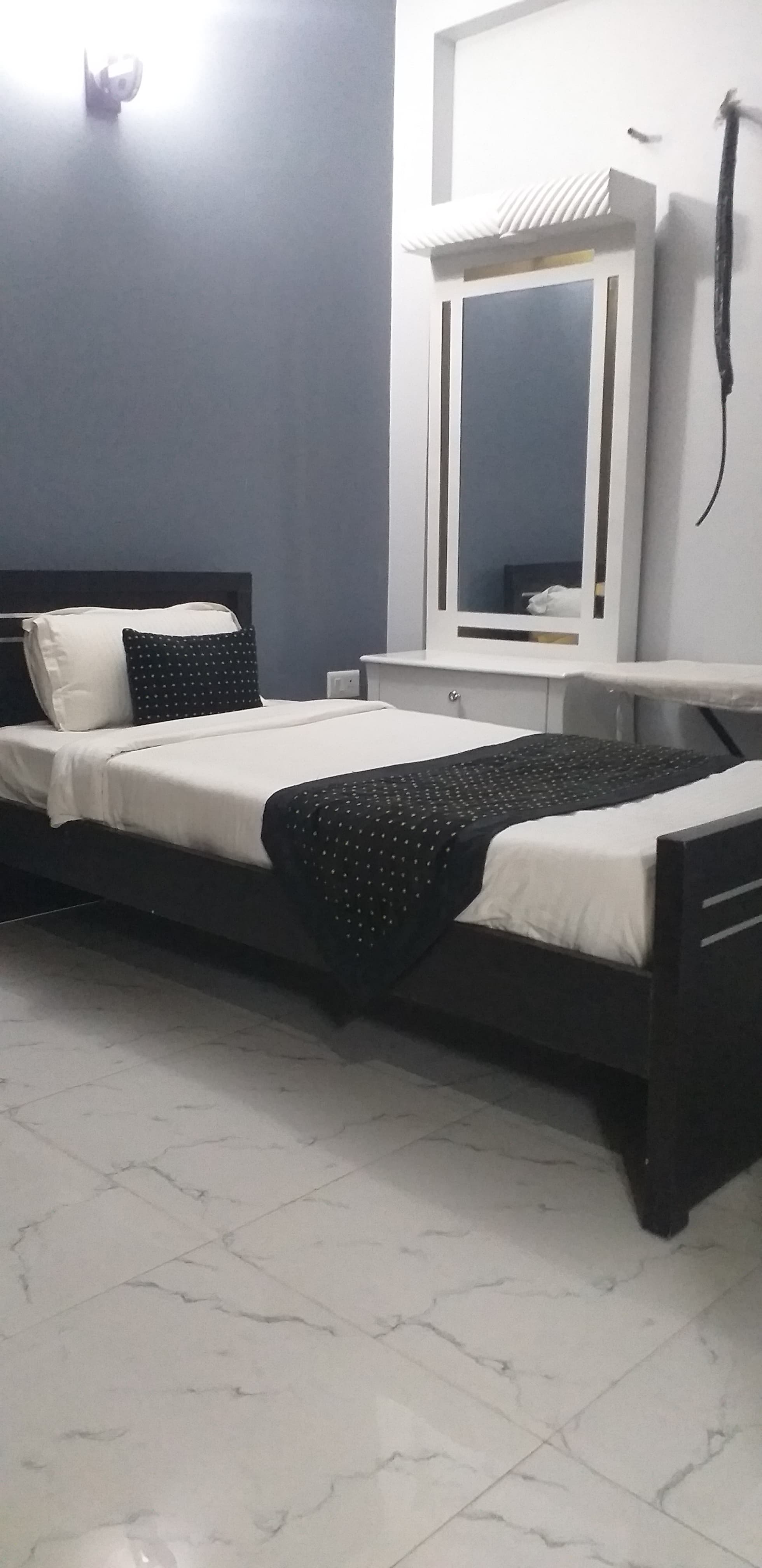 3 BHK + Extra Room Builder Floor For Rent in Vasant Kunj