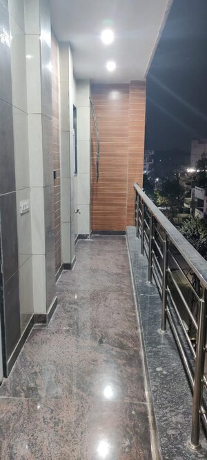 Balcony in 1 BHK Builder Floor at Palam Vihar Residents Association, Palam Vihar – for Rent