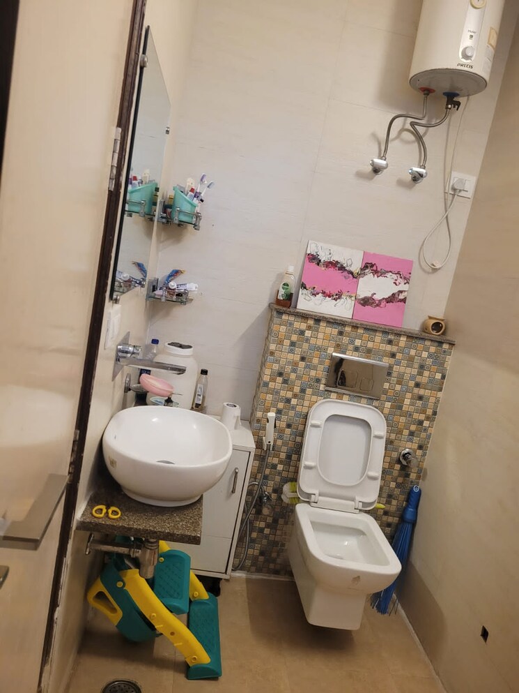 undefined, ansal-plaza-sector-23 3 Bedroom 1900 Sq.Ft. Builder Floor In Sector 23 Gurgaon 9214255