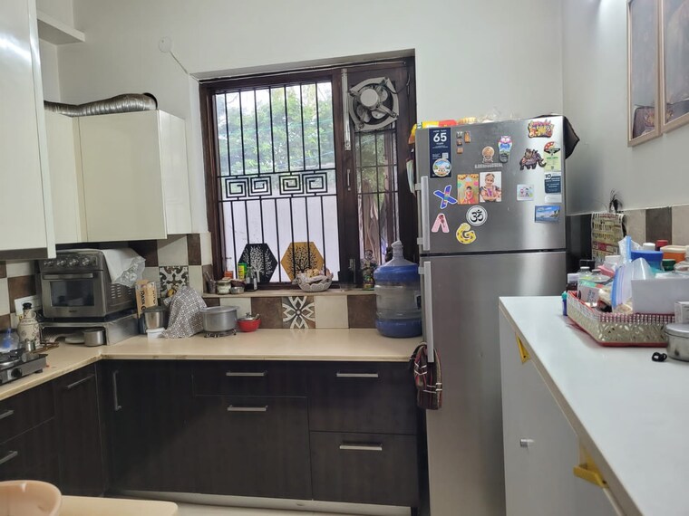 Kitchen, ansal-plaza-sector-23 3 Bedroom 1900 Sq.Ft. Builder Floor In Sector 23 Gurgaon 9214255