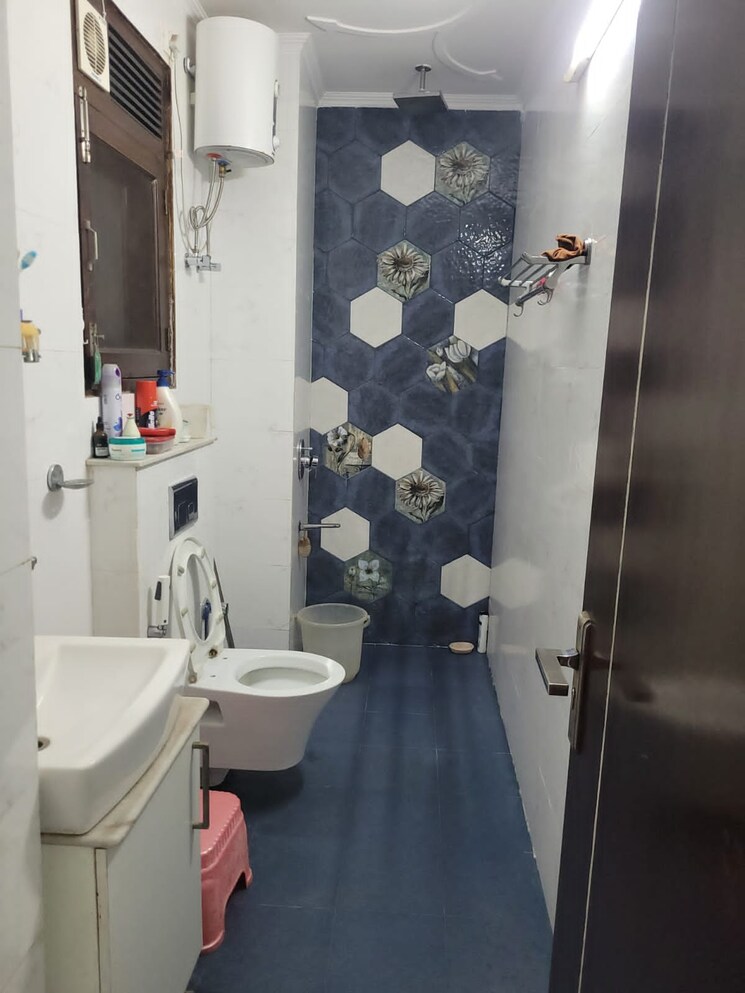 Master Bedroom, ansal-plaza-sector-23 3 Bedroom 1900 Sq.Ft. Builder Floor In Sector 23 Gurgaon 9214255