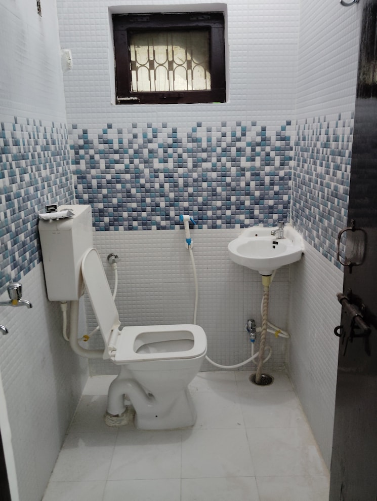 Master Bedroom, vikas nagar 3 Bedroom 1450 Sq.Ft. Independent House In Vikas Nagar Lucknow 9214254