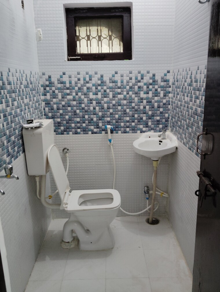 Master Bedroom, vikas nagar 3 Bedroom 1450 Sq.Ft. Independent House In Vikas Nagar Lucknow 9214254