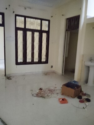 Room in 2 BHK Independent House at Vikas Nagar – for Rent