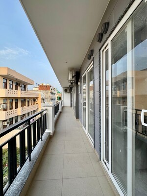 Balcony in Studio Builder Floor at Ansal Plaza Sector-23, Sector 23 – for Rent