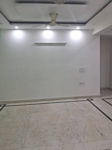 Room in 2 BHK Builder Floor at Palam Vihar Residents Association, Palam Vihar – for Rent