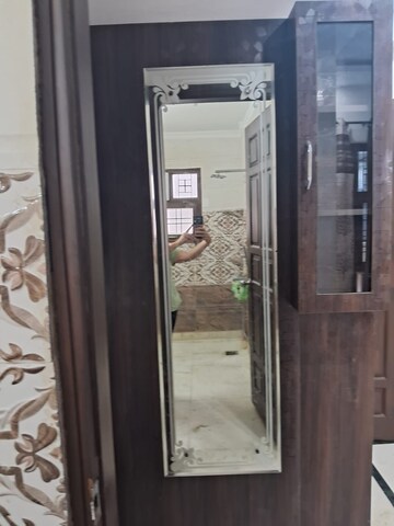 Building Lobby in 2 BHK Builder Floor at Palam Vihar Residents Association, Palam Vihar – for Rent