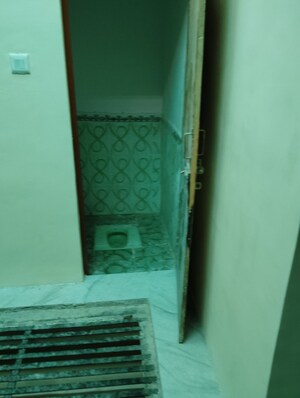 Furnished Amenities in 2 BHK Independent House at Jankipuram Vistar – for Sale