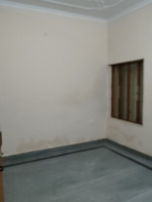 Room in 2 BHK Independent House at Jankipuram Extension – for Sale