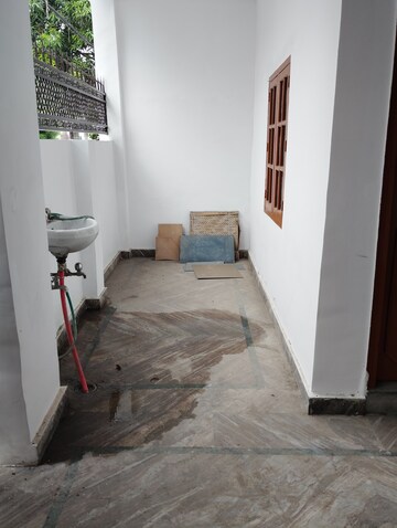Bedroom in 2 BHK Independent House at Jankipuram Extension – for Sale