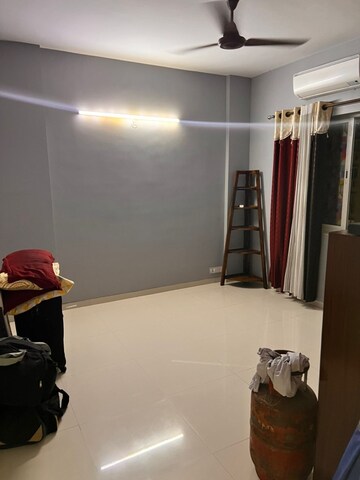 Furnished Amenities in 3 BHK Apartment at Unitech Fresco Kolkata, Rajarhat New Town – for Rent