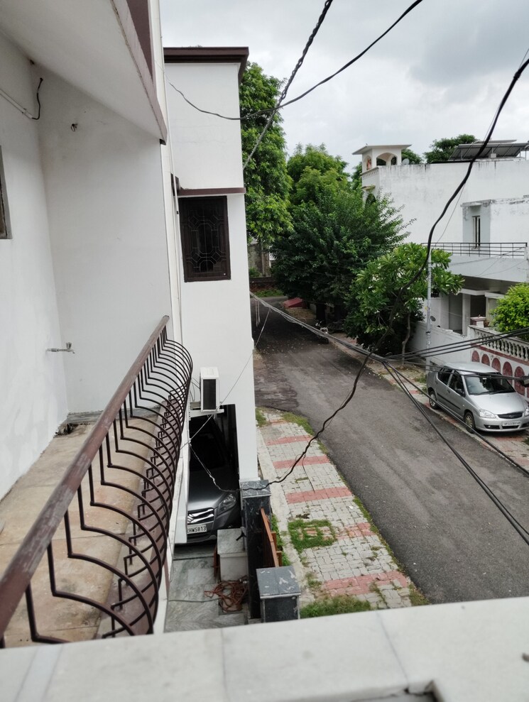 Balcony, jankipuram 2 Bedroom 2400 Sq.Ft. Independent House In Jankipuram Lucknow 9214343