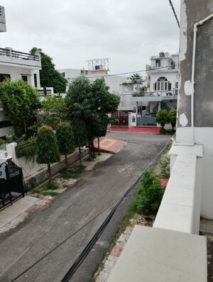 Balcony in 2 BHK Independent House at Jankipuram – for Rent