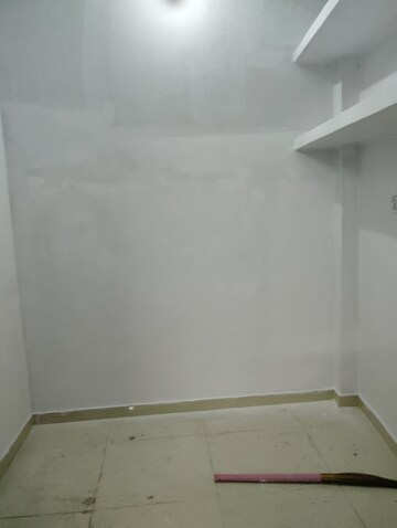 Room in 2 BHK Independent House at Jankipuram – for Rent