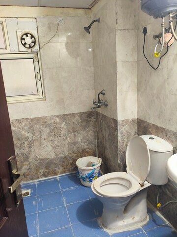 Bathroom in 3 BHK Apartment at Amrapali Crystal Homes, Sector 76 – for Rent