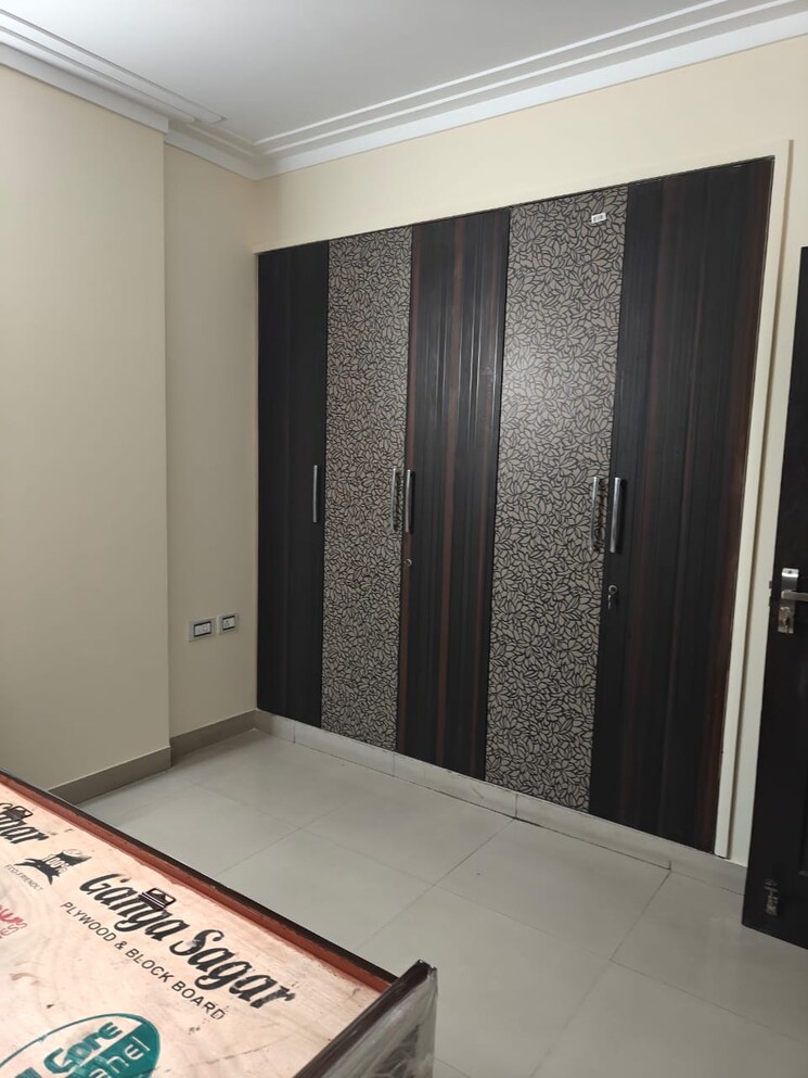 Bedroom, emerald-green 3.5 Bedroom 2500 Sq.Ft. Apartment In Sector 52 Gurgaon 9214363