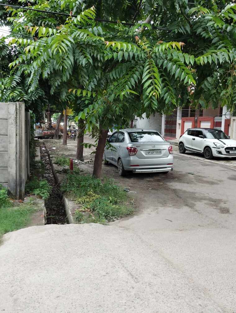 Exterior View, aliganj  2400 Sq.Yd. Plot In Aliganj Lucknow 9214379