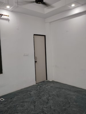 Room in 1.5 BHK Independent House at Adil Nagar – for Sale