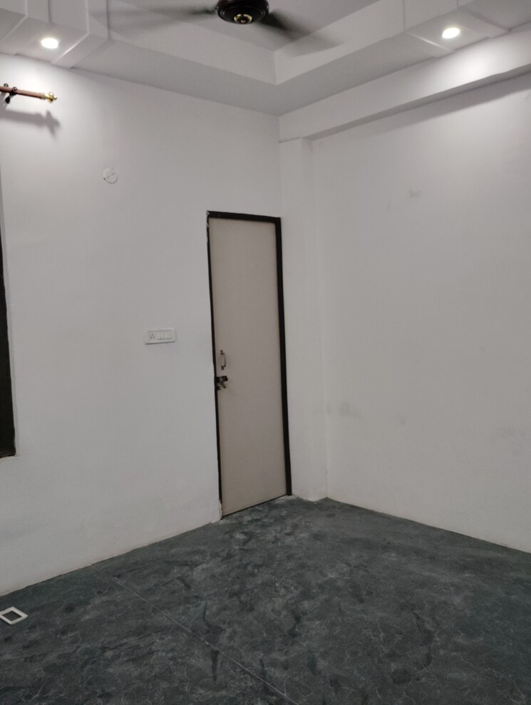 Room, adil nagar 1.5 Bedroom 600 Sq.Ft. Independent House In Adil Nagar Lucknow 9214420