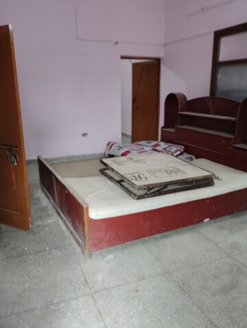 Bedroom in 1.5 BHK Independent House at Vikas Nagar – for Rent