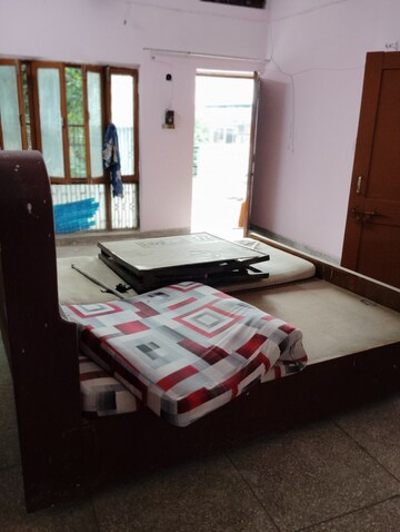 Bedroom in 1.5 BHK Independent House at Vikas Nagar – for Rent