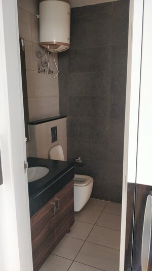 Bathroom in 3 BHK Apartment at M3M Mansion, Sector 113 – for Sale