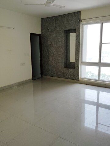3.5 BHK Apartment For Rent in Jankipuram Extension