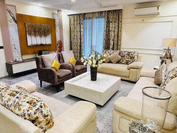 Living Room in 4 BHK Builder Floor at Uppal Southend, Sector 49 – for Rent