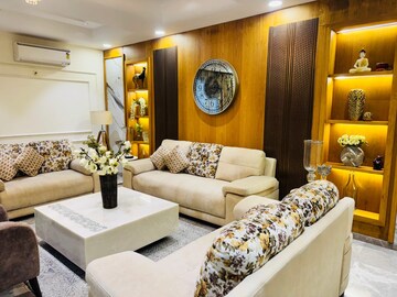 Living Room in 4 BHK Builder Floor at Uppal Southend, Sector 49 – for Rent