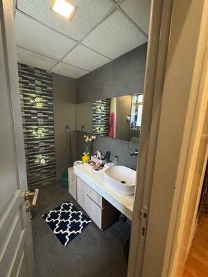 Team Area in 4 BHK Builder Floor at Uppal Southend, Sector 49 – for Rent