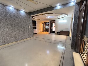 4 BHK Builder Floor For Rent in Green Fields Colony