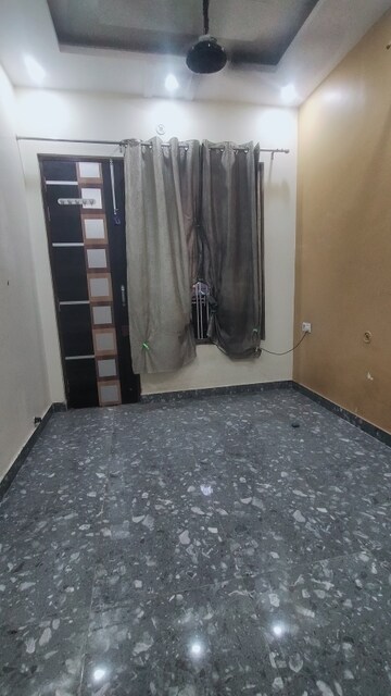 Room in 2 BHK Independent House at Gomti Nagar – for Rent