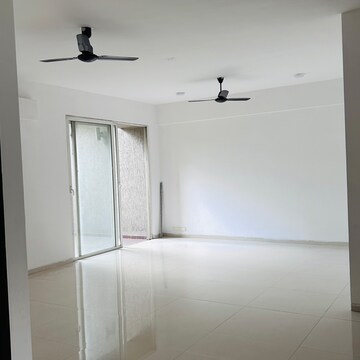 Bathroom in 4 BHK Apartment at Estado Presidential Phase II, Kiwale – for Sale