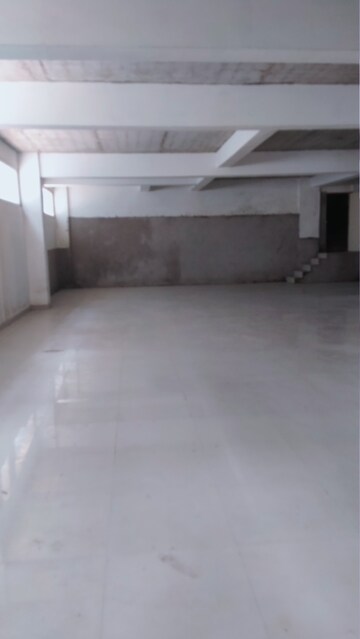 Floor Plan in  Showroom at Husainganj – for Rent