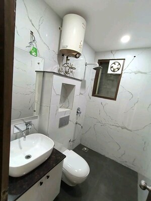 Bathroom in 3 BHK Builder Floor at Palm Residency Chhatarpur, Chattarpur – for Rent