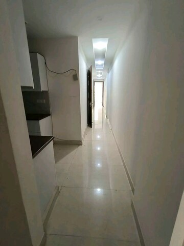 Building Lobby in 3 BHK Builder Floor at Palm Residency Chhatarpur, Chattarpur – for Rent