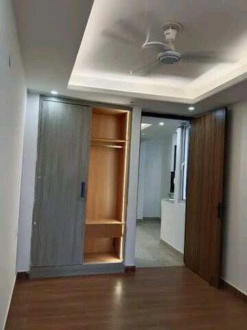 Building Lobby in 3 BHK Builder Floor at Palm Residency Chhatarpur, Chattarpur – for Rent